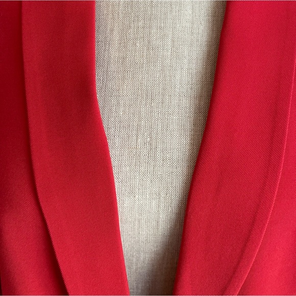 H&M red tuxedo lapel blazer - Picture 5 of 9